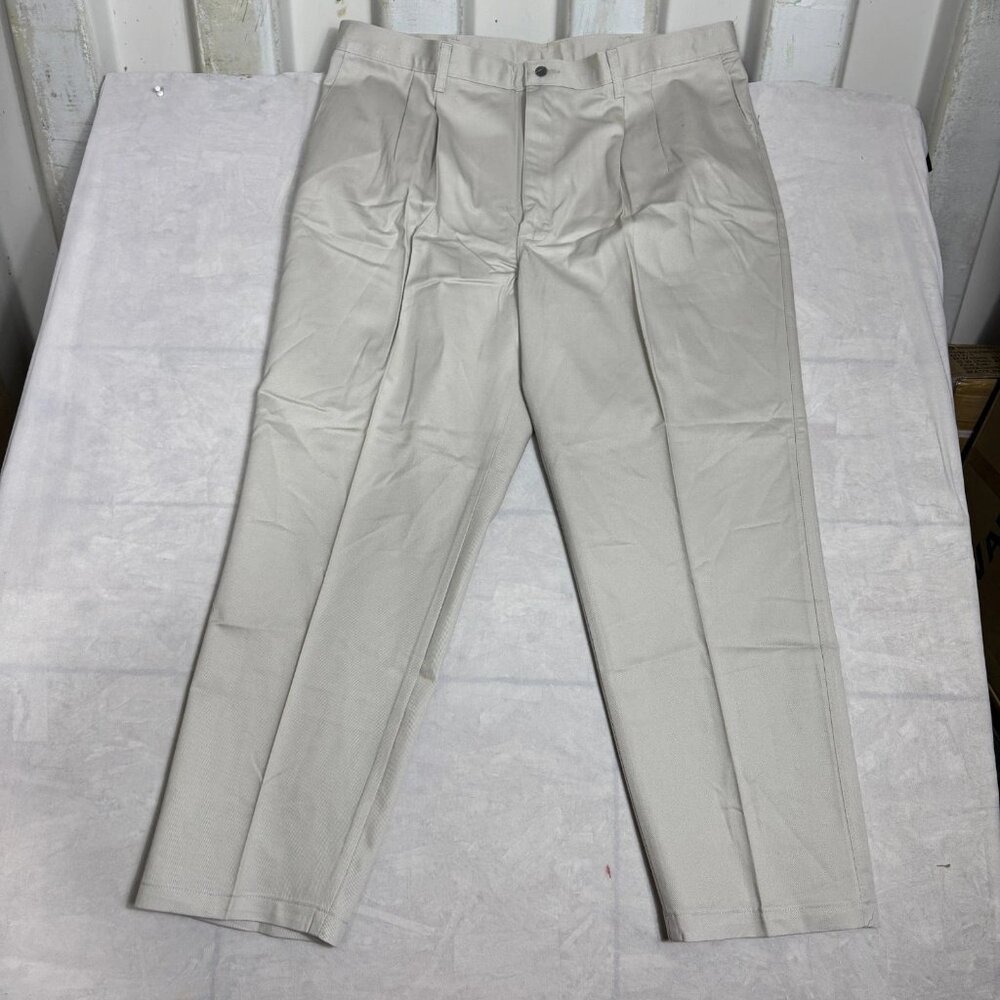 Lee Chino Pants Mens Beige Wrinkle Free Double Pleat Relaxed‎ Tapered 42x30 NWT
